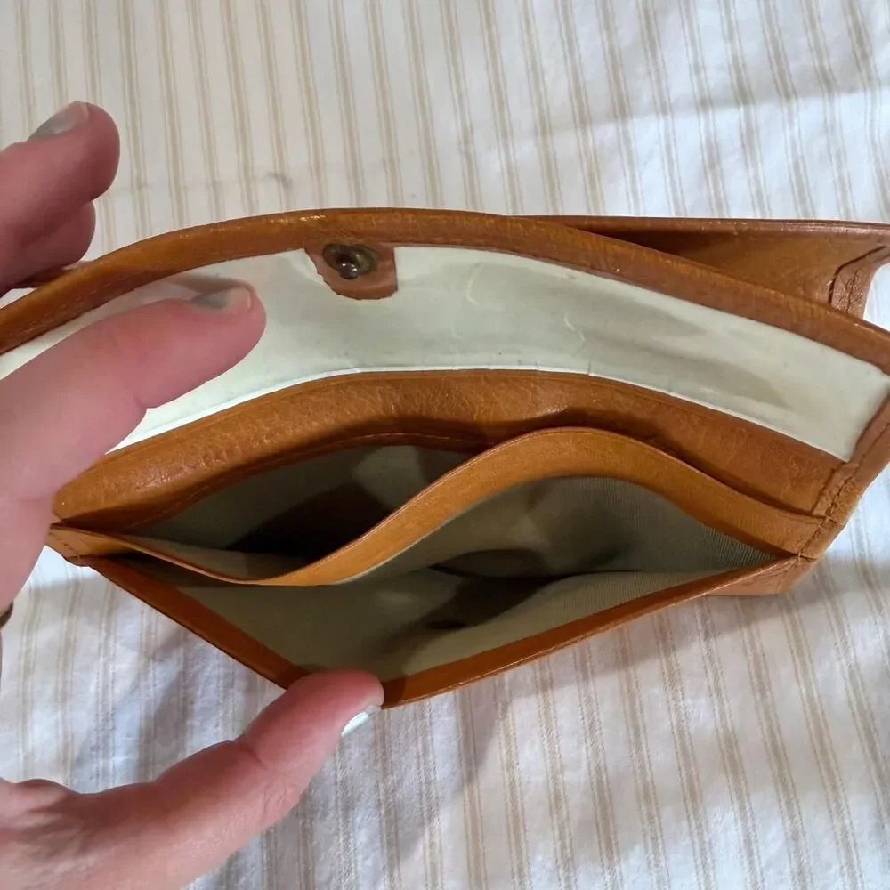 Vintage tan leather trifold envelope wallet